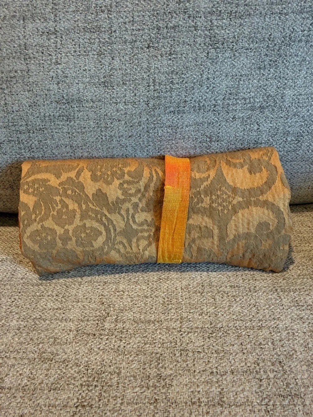 Martin & Barnett San Francisco Orange/Bronze/Gold Fabric Jewelry Roll -